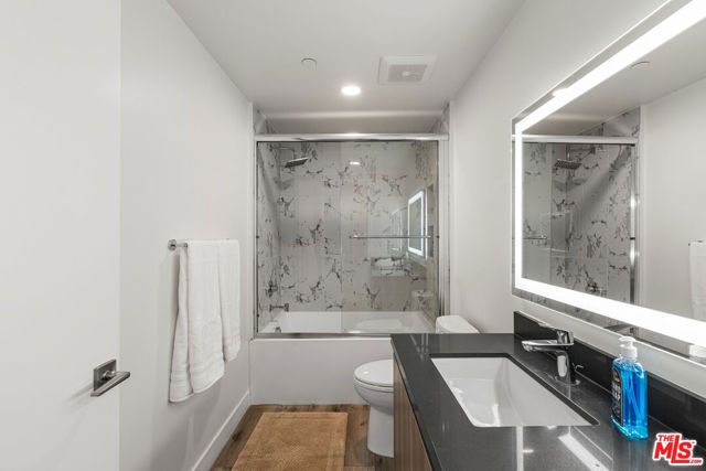 4806 Sylmar Ave PENTHOUSE PH2, Sherman Oaks, CA 91423