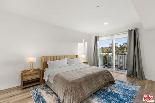 4806 Sylmar Ave PENTHOUSE PH2, Sherman Oaks, CA 91423