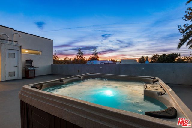 4806 Sylmar Ave PENTHOUSE PH2, Sherman Oaks, CA 91423