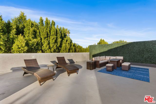 4806 Sylmar Ave PENTHOUSE PH2, Sherman Oaks, CA 91423