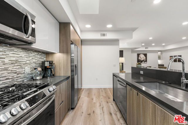 4806 Sylmar Ave PENTHOUSE PH2, Sherman Oaks, CA 91423