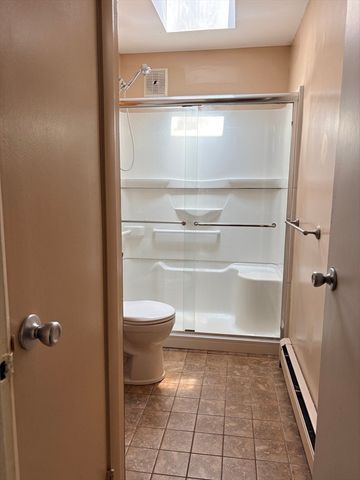 2 Upton St, Fairhaven, MA 02719