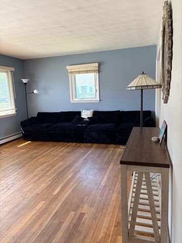 2 Upton St, Fairhaven, MA 02719