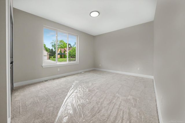 1127 Williamson Circle, Pontiac, MI 48340