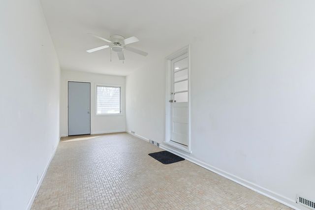 55136 Sundown Road, South Bend, IN 46628