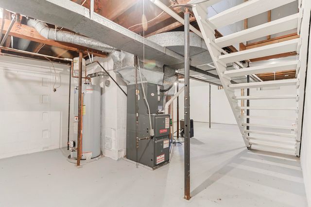 55136 Sundown Road, South Bend, IN 46628