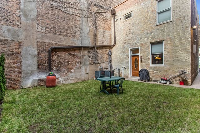 1436 N Orleans Street, Chicago, IL 60610