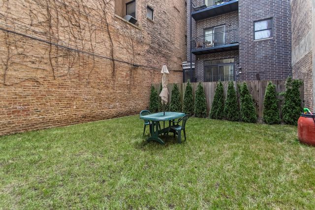 1436 N Orleans Street, Chicago, IL 60610