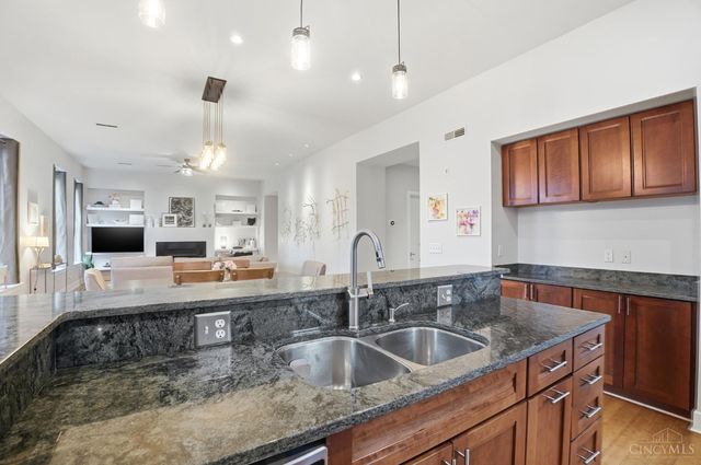 621 Main Street, Cincinnati, OH 45202