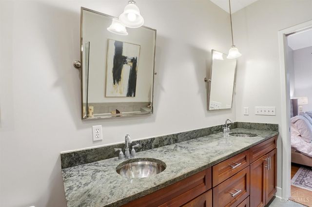 621 Main Street, Cincinnati, OH 45202