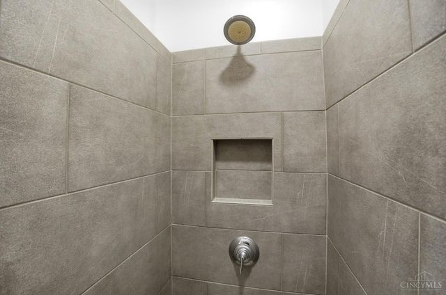 621 Main Street, Cincinnati, OH 45202