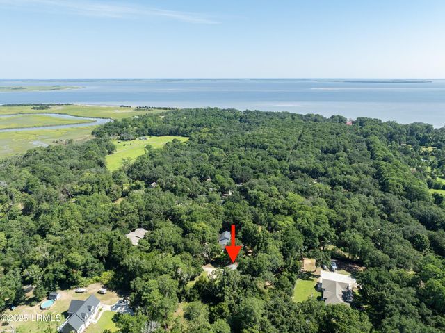 28 W Cedar Road, St. Helena Island, SC 29920