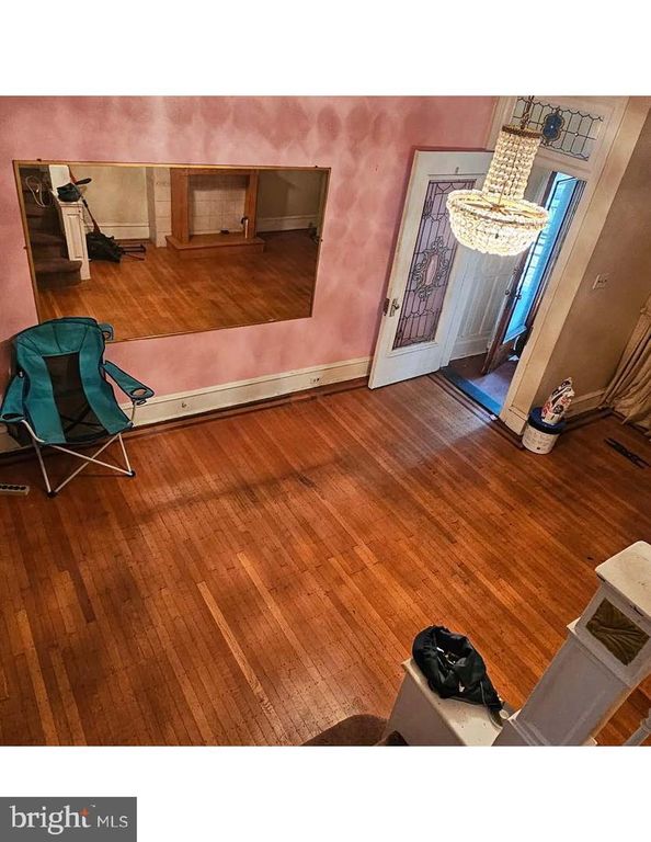 2124 W ERIE AVE, PHILADELPHIA, PA 19140 — photo 2