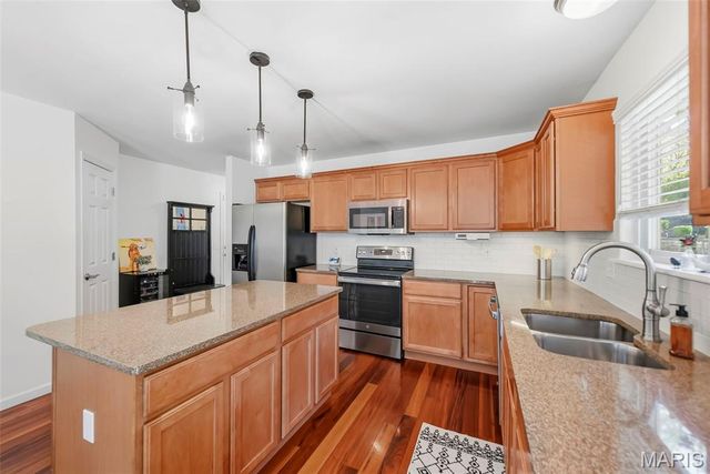 38 Mountain Laurel Drive, St Peters, MO 63376