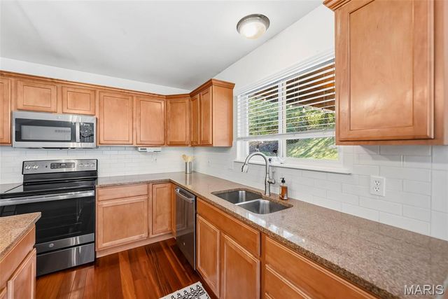 38 Mountain Laurel Drive, St Peters, MO 63376