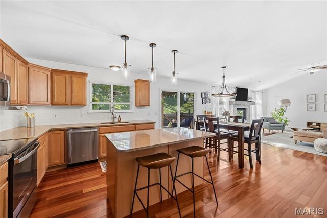 38 Mountain Laurel Drive, St Peters, MO 63376