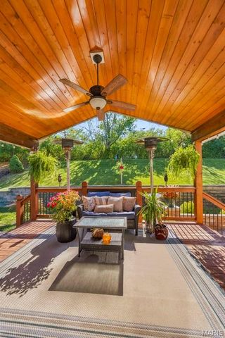 38 Mountain Laurel Drive, St Peters, MO 63376