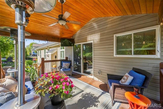 38 Mountain Laurel Drive, St Peters, MO 63376