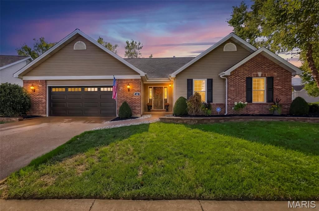 38 Mountain Laurel Drive, St Peters, MO 63376