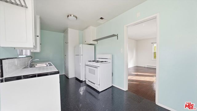 2613 Jeffries Avenue, Los Angeles, CA 90065