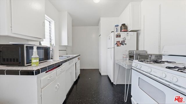 2613 Jeffries Avenue, Los Angeles, CA 90065