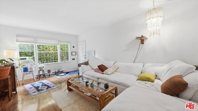 2613 Jeffries Avenue, Los Angeles, CA 90065