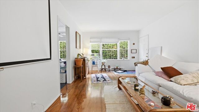 2613 Jeffries Avenue, Los Angeles, CA 90065