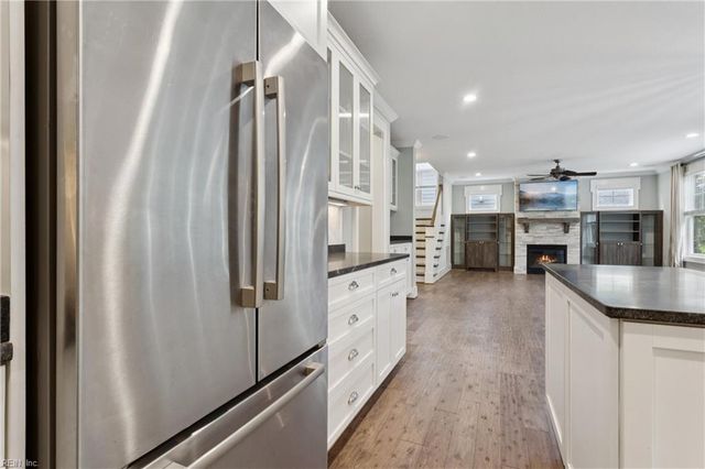 3747 Willow Glenn CIR, Suffolk, VA 23435