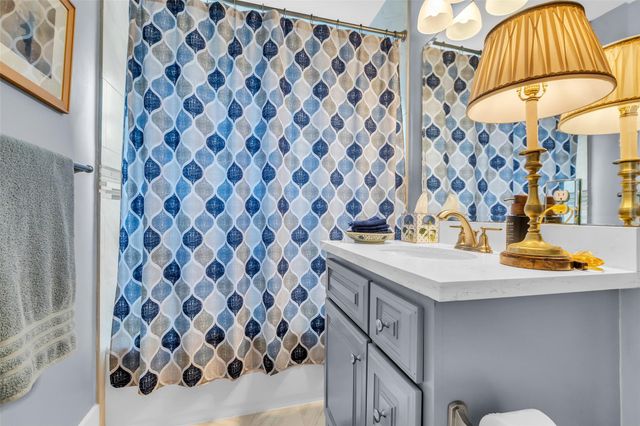 1819 Mill Creek Drive, Houston, TX 77008