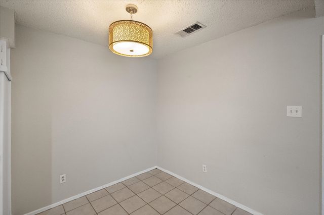 352 Spring Branch Lane, Kennedale, TX 76060