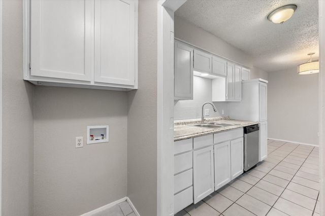 352 Spring Branch Lane, Kennedale, TX 76060