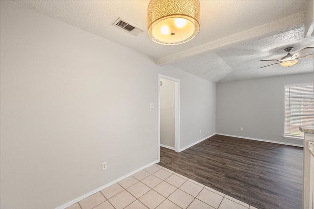 352 Spring Branch Lane, Kennedale, TX 76060