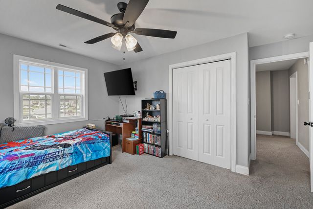 991 Cherry Blossom Ln, Clarksville, TN 37040