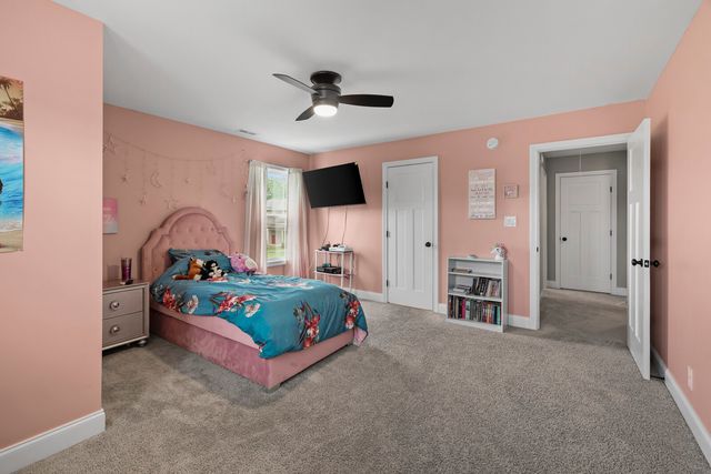 991 Cherry Blossom Ln, Clarksville, TN 37040