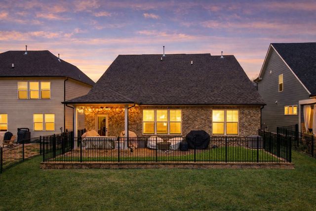 160 Cavalcade Loop, Gallatin, TN 37066