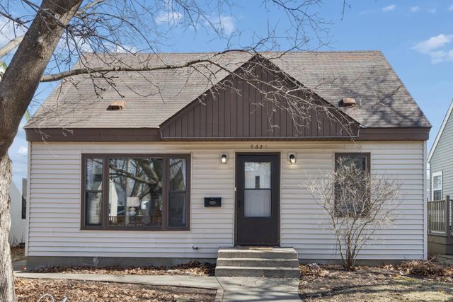 5621 22nd Avenue S, Minneapolis, MN 55417