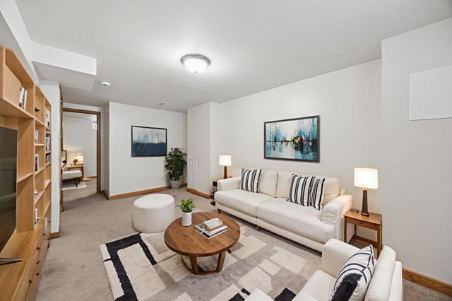 5621 22nd Avenue S, Minneapolis, MN 55417