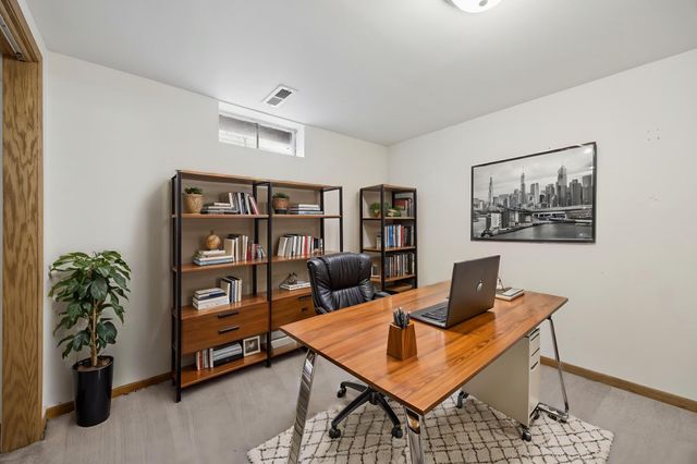 5621 22nd Avenue S, Minneapolis, MN 55417