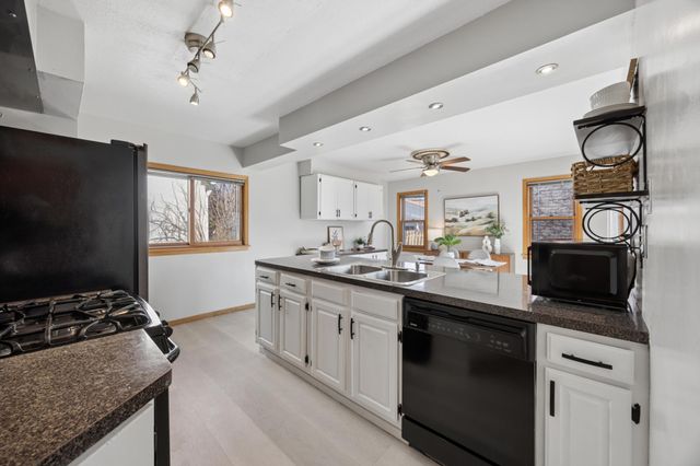 5621 22nd Avenue S, Minneapolis, MN 55417