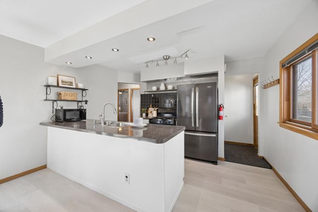 5621 22nd Avenue S, Minneapolis, MN 55417