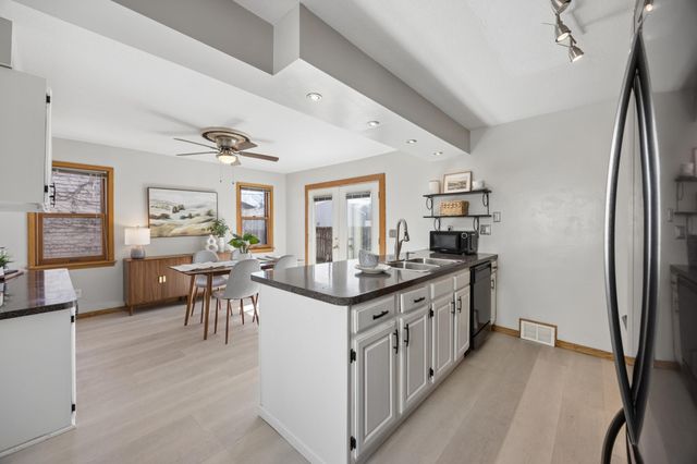 5621 22nd Avenue S, Minneapolis, MN 55417