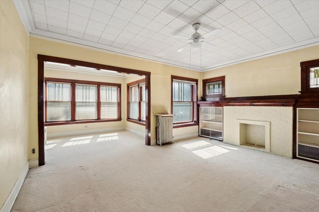 4924 N Saint Louis Avenue, Chicago, IL 60625