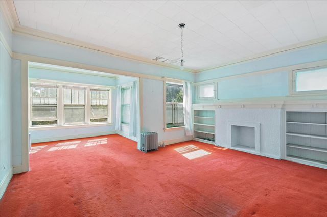 4924 N Saint Louis Avenue, Chicago, IL 60625