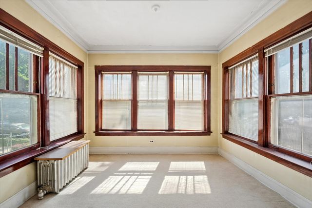 4924 N Saint Louis Avenue, Chicago, IL 60625
