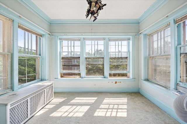 4924 N Saint Louis Avenue, Chicago, IL 60625