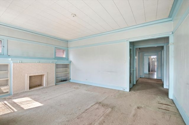 4924 N Saint Louis Avenue, Chicago, IL 60625