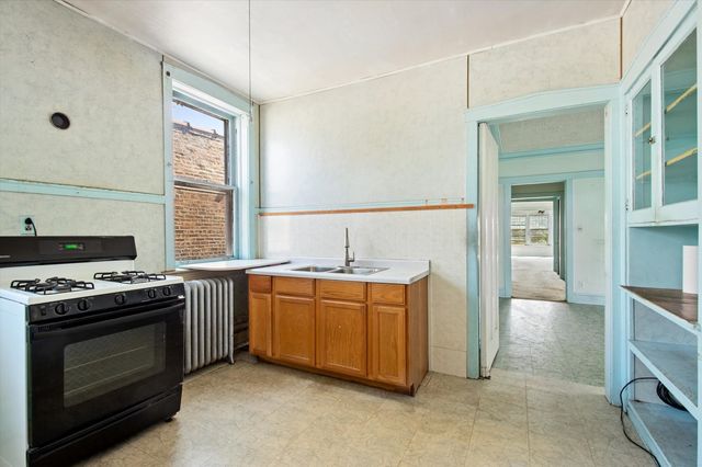 4924 N Saint Louis Avenue, Chicago, IL 60625