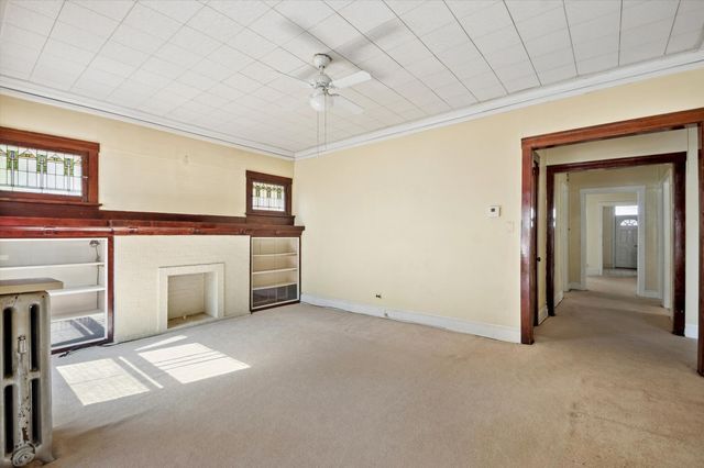 4924 N Saint Louis Avenue, Chicago, IL 60625
