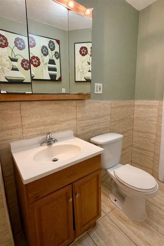 14415 Lithgow Street, Dearborn, MI 48126