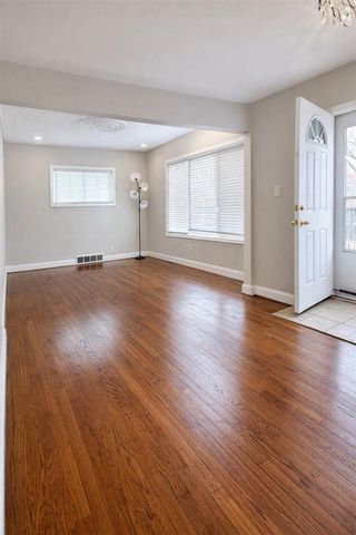 14415 Lithgow Street, Dearborn, MI 48126